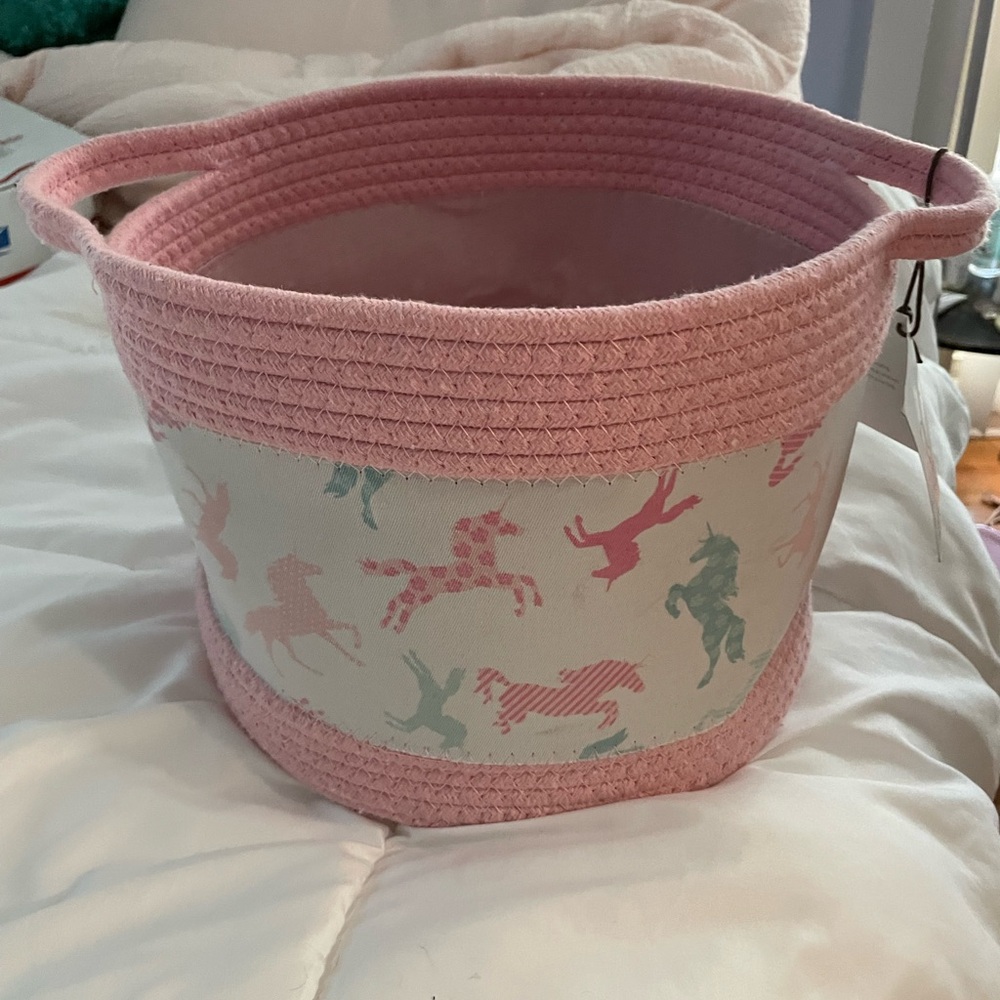 RGI Home unicorn print storage basket-NWT